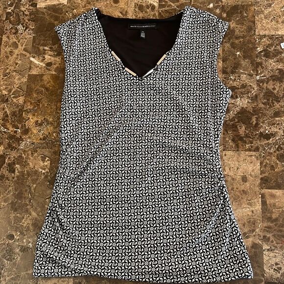 Sleeveless Top   - Picture 1 of 3
